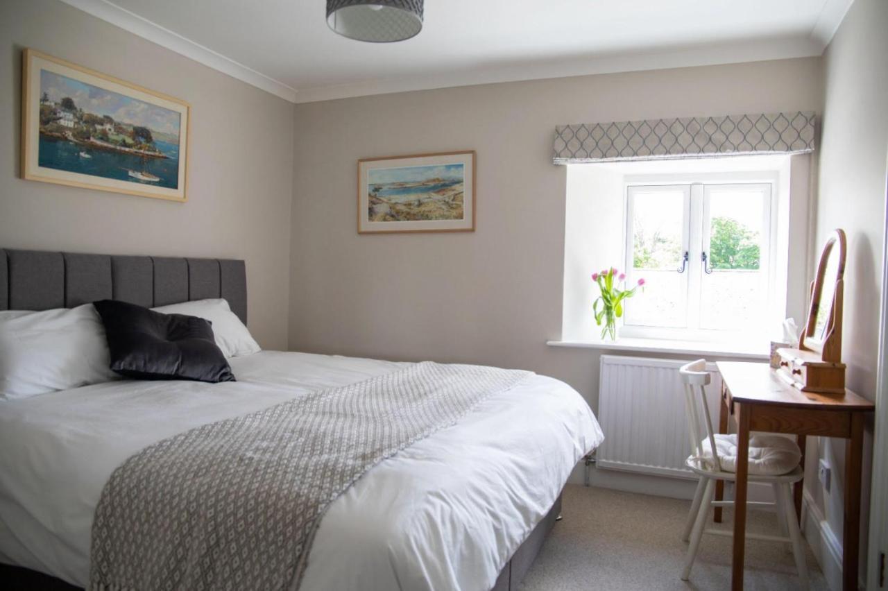 Tresithick Vean Bed And Breakfast Truro Exterior photo